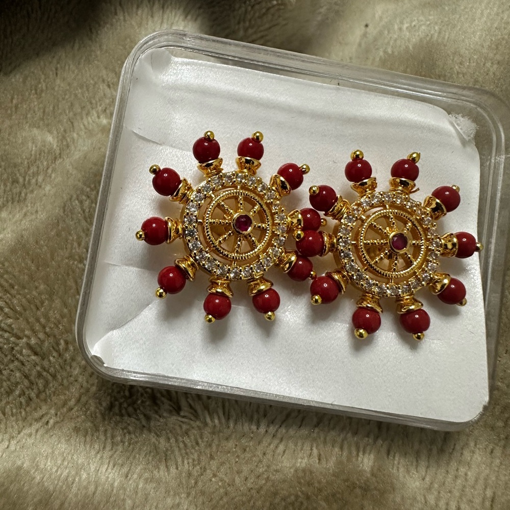 Elegant Gold and Red Women's Earrings